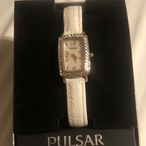 Pulsar Women's Silver and White Watch Swarovski crystals on bezel mop face